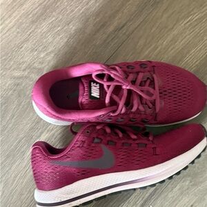 Nike Women's Berry Athletic Shoes